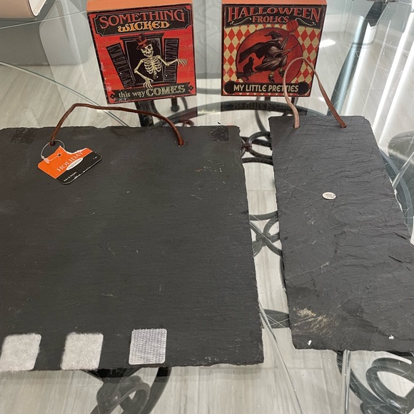 Halloween bundle. 2 slate signs and 2 wood signs. Leather hangers - Picture 3 of 3